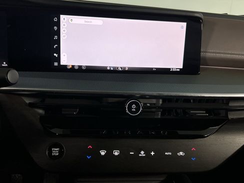 Used 2025 Nissan Murano Platinum w/ Cargo Package image 16