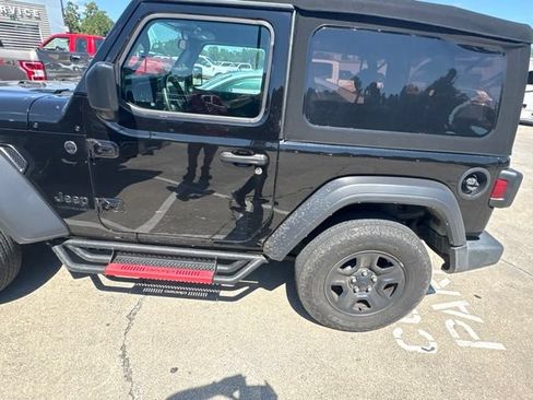 Used 2024 Jeep Wrangler Sport AWD/4WD image 8