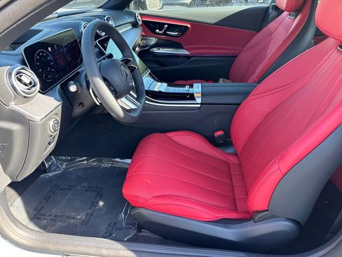New 2026 Mercedes-Benz CLE 300 4MATIC Coupe image 4