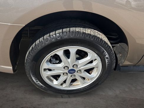 Used 2019 Ford Transit Connect XLT FWD image 16