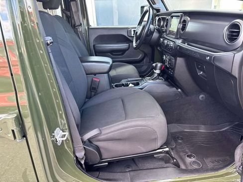 Used 2022 Jeep Wrangler Unlimited Willys image 17