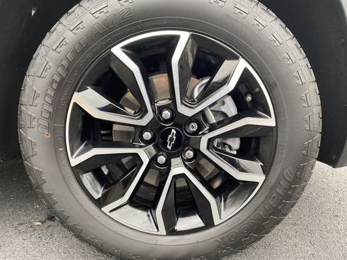 Used 2025 Chevrolet TrailBlazer ACTIV w/ Convenience Package image 13