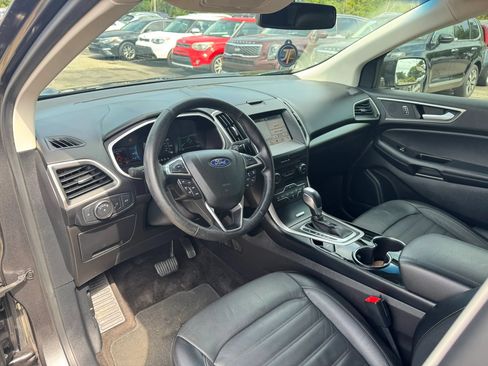 Used 2018 Ford Edge SEL w/ Equipment Group 201A FWD image 26