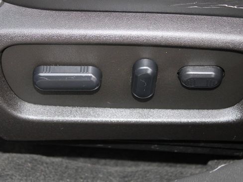 Used 2015 Ford Taurus SHO w/ Equipment Group 401A image 27