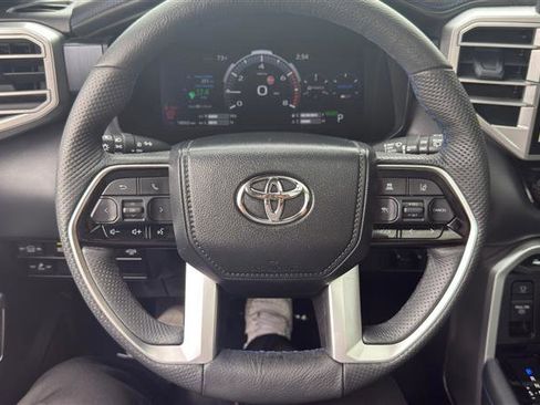 Used 2024 Toyota Sequoia Platinum AWD/4WD image 34