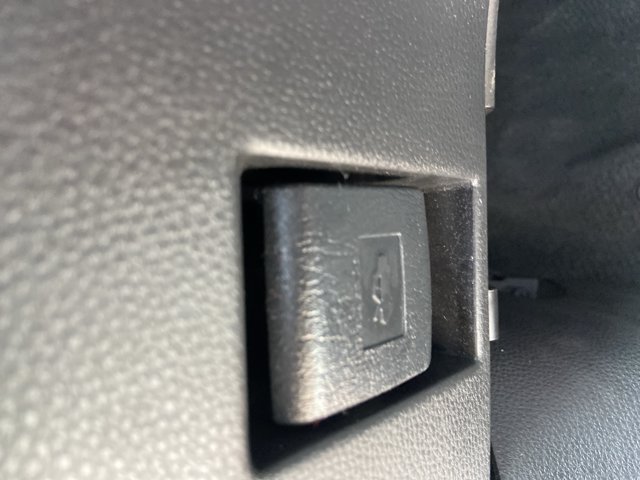Used 2025 Toyota Corolla LE FWD image 45