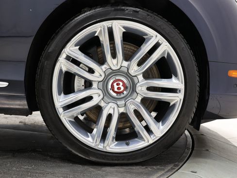 Used 2017 Bentley Continental GT image 78