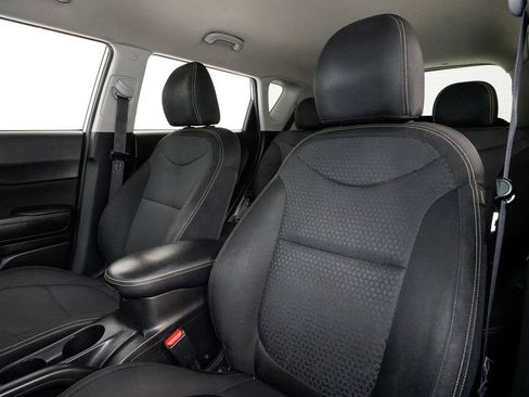 Used 2015 Kia Soul + image 8