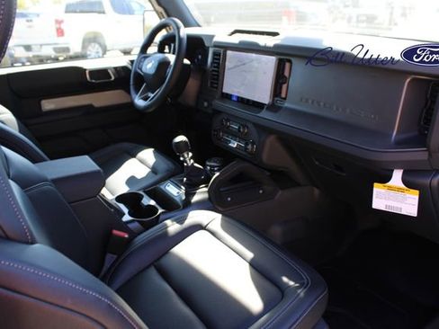 New 2025 Ford Bronco Badlands w/ Sasquatch Package image 9