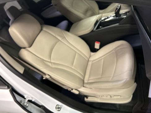 Used 2020 Buick Enclave Premium w/ Surround and Sites Package image 24