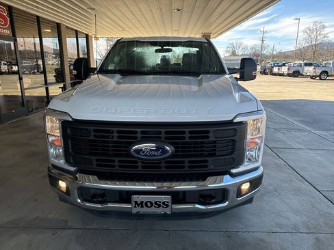Used 2023 Ford F250 XL w/ XL Driver Assist Package image 2