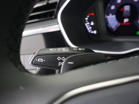 Used 2025 Audi Q3 2.0T Premium Plus w/ Premium Plus Package image 30