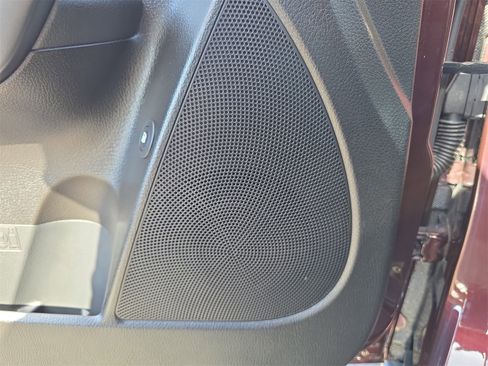 Used 2013 Kia Sorento LX image 14