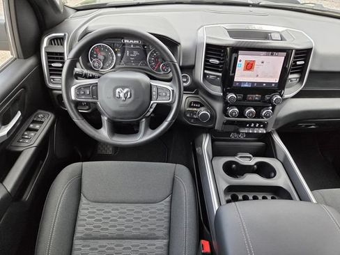 New 2026 RAM 1500 Express AWD/4WD image 9
