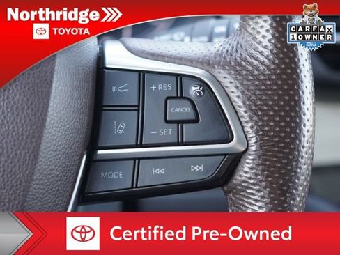 Certified 2024 Toyota Sienna Platinum FWD image 24