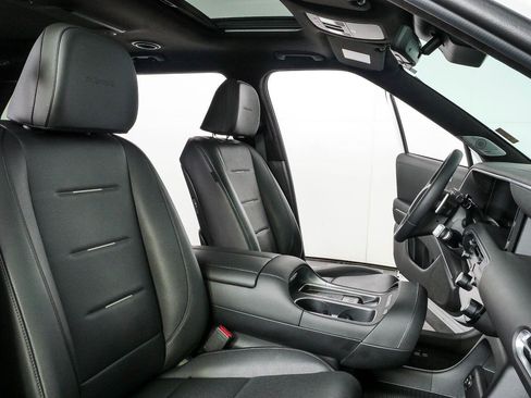 Certified 2026 Hyundai Palisade Calligraphy FWD image 21