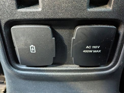 Used 2022 Ford Bronco Wildtrak image 13