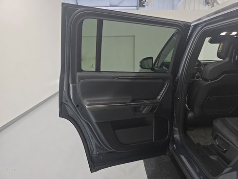 Used 2024 Rivian R1S Adventure AWD/4WD image 17