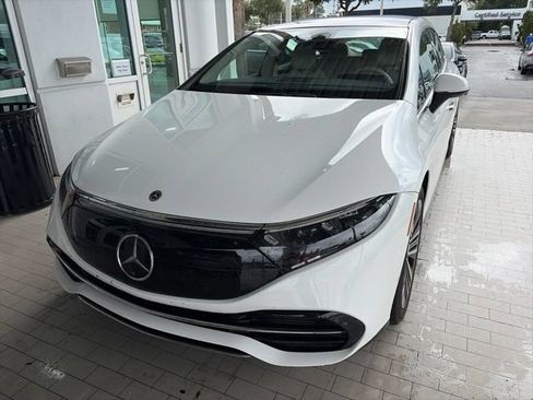 Used 2023 Mercedes-Benz EQS 450+ Sedan image 3