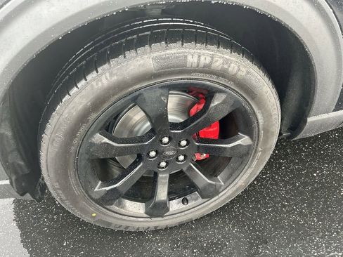 Used 2020 Ford Explorer ST w/ ST Street Pack image 10