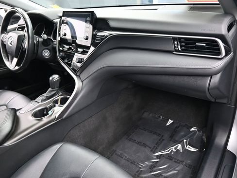 Used 2022 Toyota Camry SE image 41