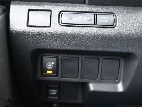 Used 2022 Nissan Frontier S w/ Technology Package image 23