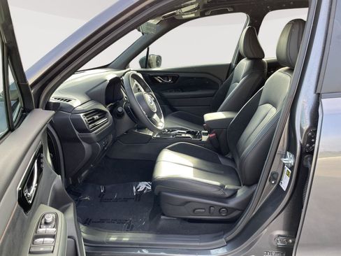 Used 2026 Subaru Forester Touring AWD/4WD image 3
