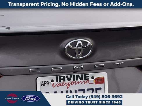 Used 2022 Toyota Camry SE w/ Carpet Mat Package (TMS) FWD image 14