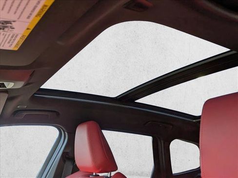 Used 2025 BMW X1 xDrive28i w/ Technology Package image 15