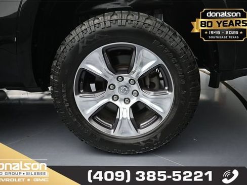 Used 2019 RAM 1500 Laramie AWD/4WD image 13