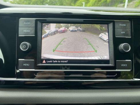Certified 2023 Volkswagen Taos S AWD/4WD image 16