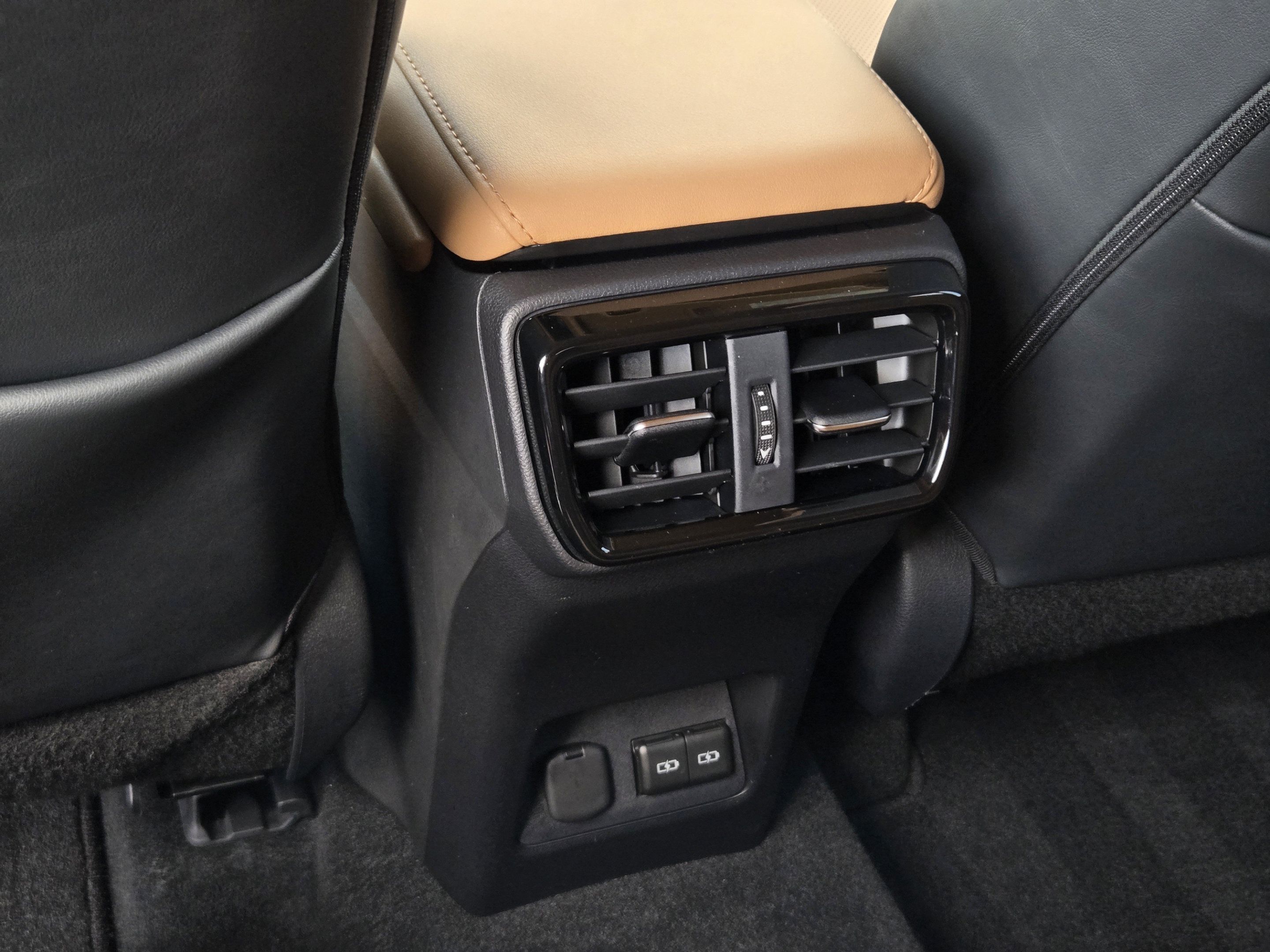 Used 2025 Lexus NX 350 AWD w/ Premium Package image 28