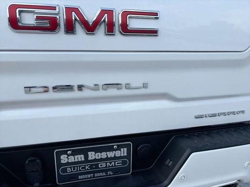Used 2021 GMC Sierra 1500 Denali w/ Denali Premium Package AWD/4WD image 37