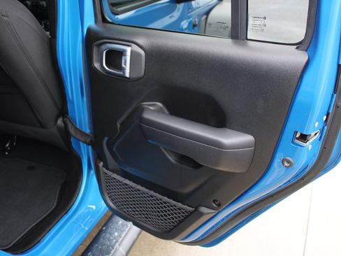 Certified 2021 Jeep Wrangler Unlimited Sport S image 9