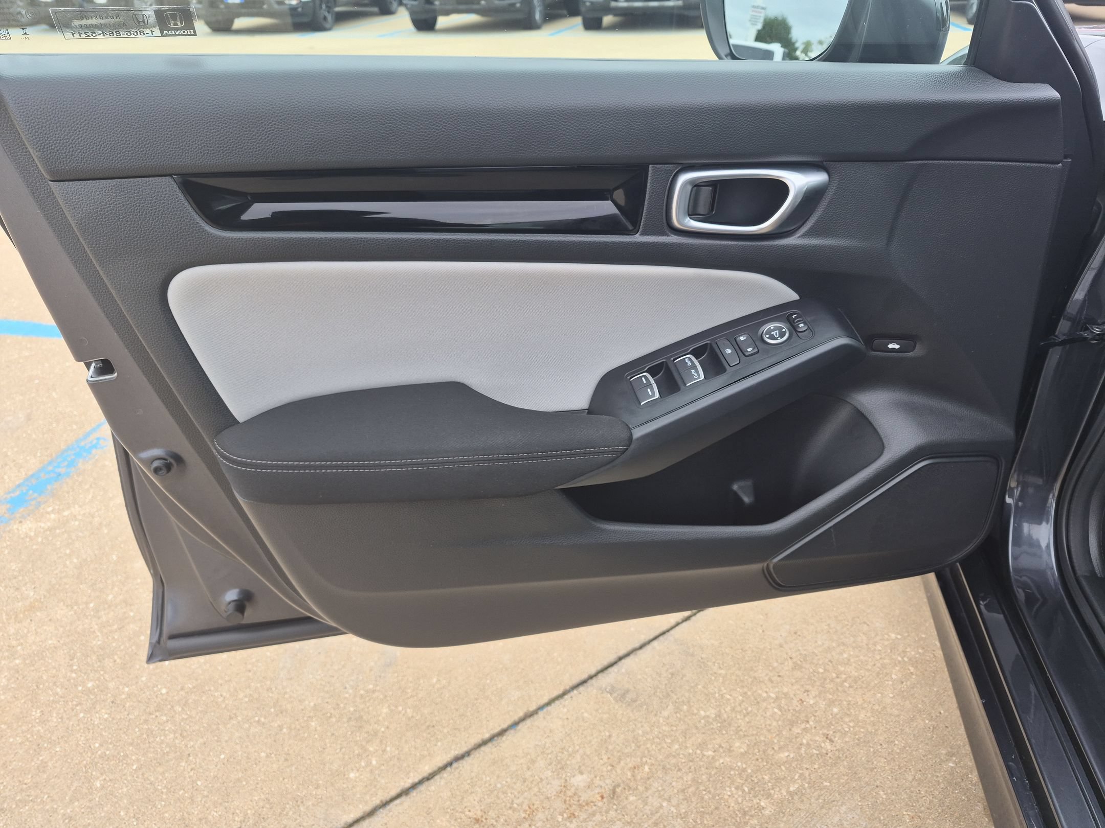Certified 2025 Honda Civic Sport image 13