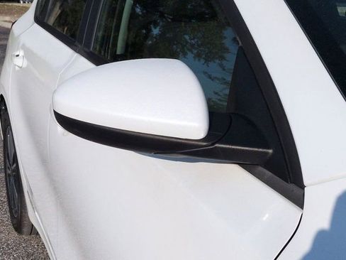 Used 2024 Kia Forte LXS FWD image 11