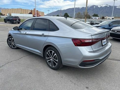 Used 2026 Volkswagen Jetta Sport image 6