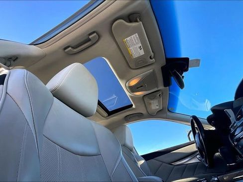 Used 2015 INFINITI Q70 3.7 w/ Deluxe Touring Package image 22