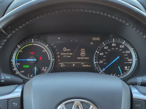 Used 2021 Toyota Highlander Limited image 22