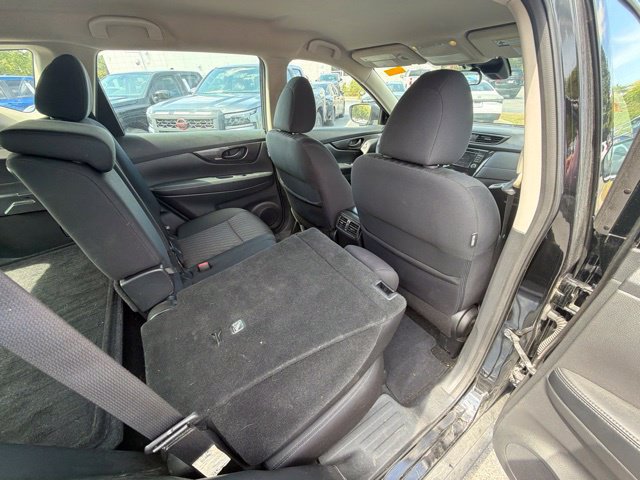 Used 2019 Nissan Rogue S AWD/4WD image 25