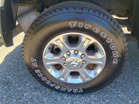 Used 2024 RAM 2500 Big Horn AWD/4WD image 11