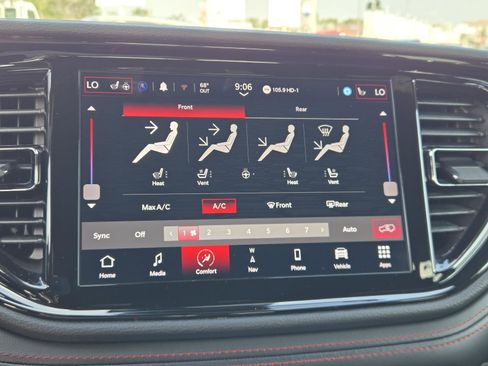 Certified 2024 Dodge Durango GT RWD image 10