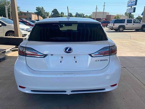 Used 2012 Lexus CT 200h Premium w/ Leather Pkg image 6