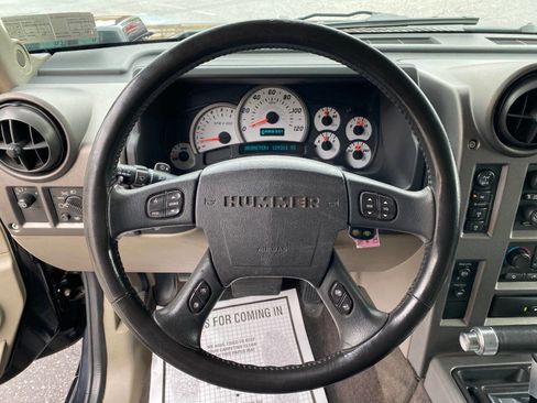Used 2003 HUMMER H2 w/ Preferred Equipment Group image 13
