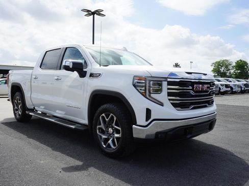 Used 2024 GMC Sierra 1500 SLT w/ SLT Premium Package AWD/4WD image 7