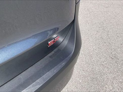 Certified 2025 Nissan Kicks SR FWD image 8