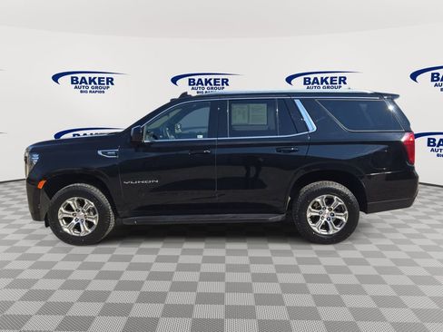 Used 2024 GMC Yukon SLE image 3