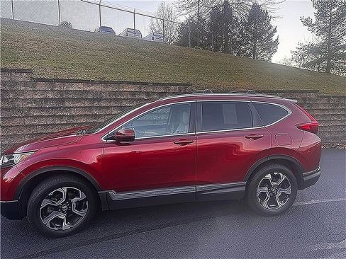 Used 2018 Honda CR-V Touring image 1