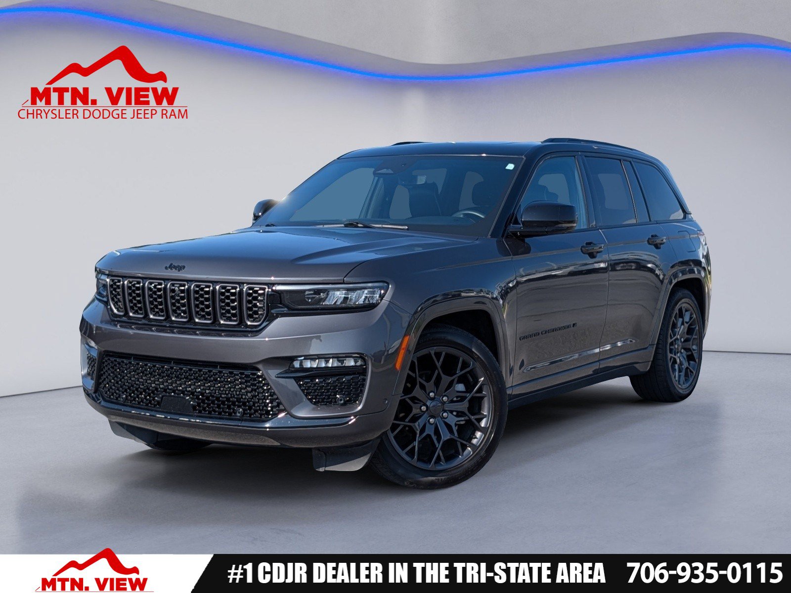 Used 2025 Jeep Grand Cherokee Summit w/ Obsidian Package AWD/4WD image 1