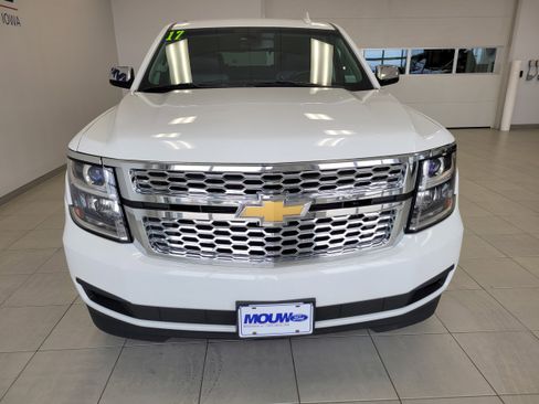 Used 2017 Chevrolet Tahoe LT AWD/4WD image 3